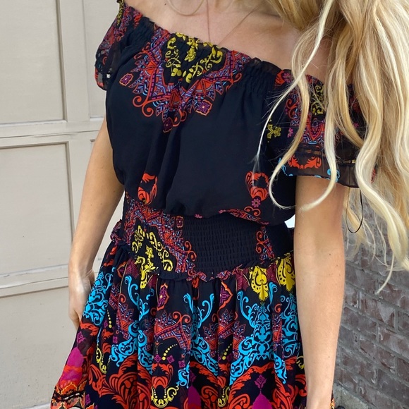 BEBE Bohemian Off the Shoulder Mini Dress Black Floral Size Small - Picture 3 of 8